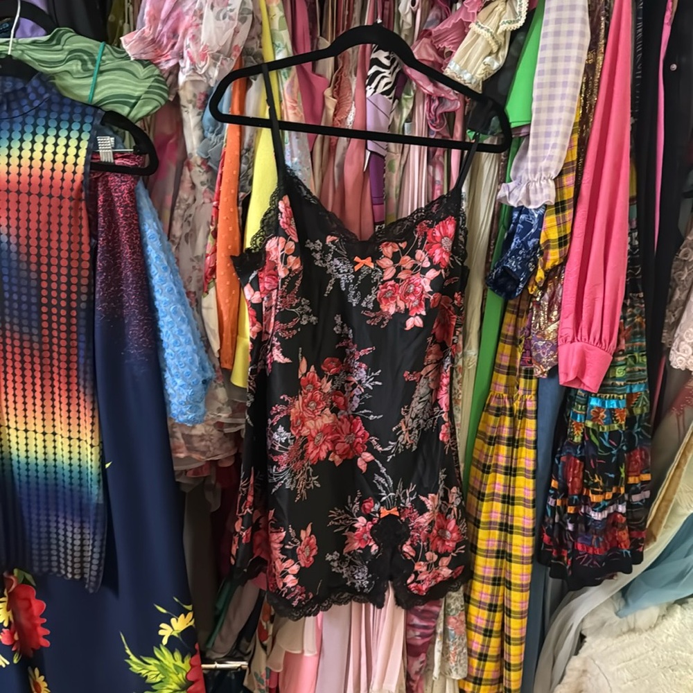 VS vintage floral slip